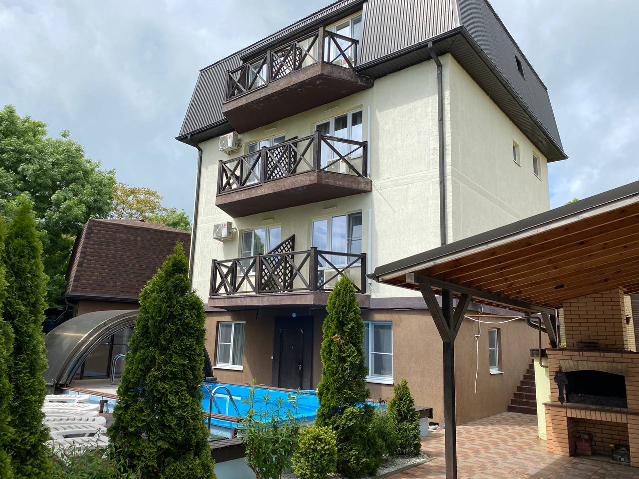 Фото отеля 1