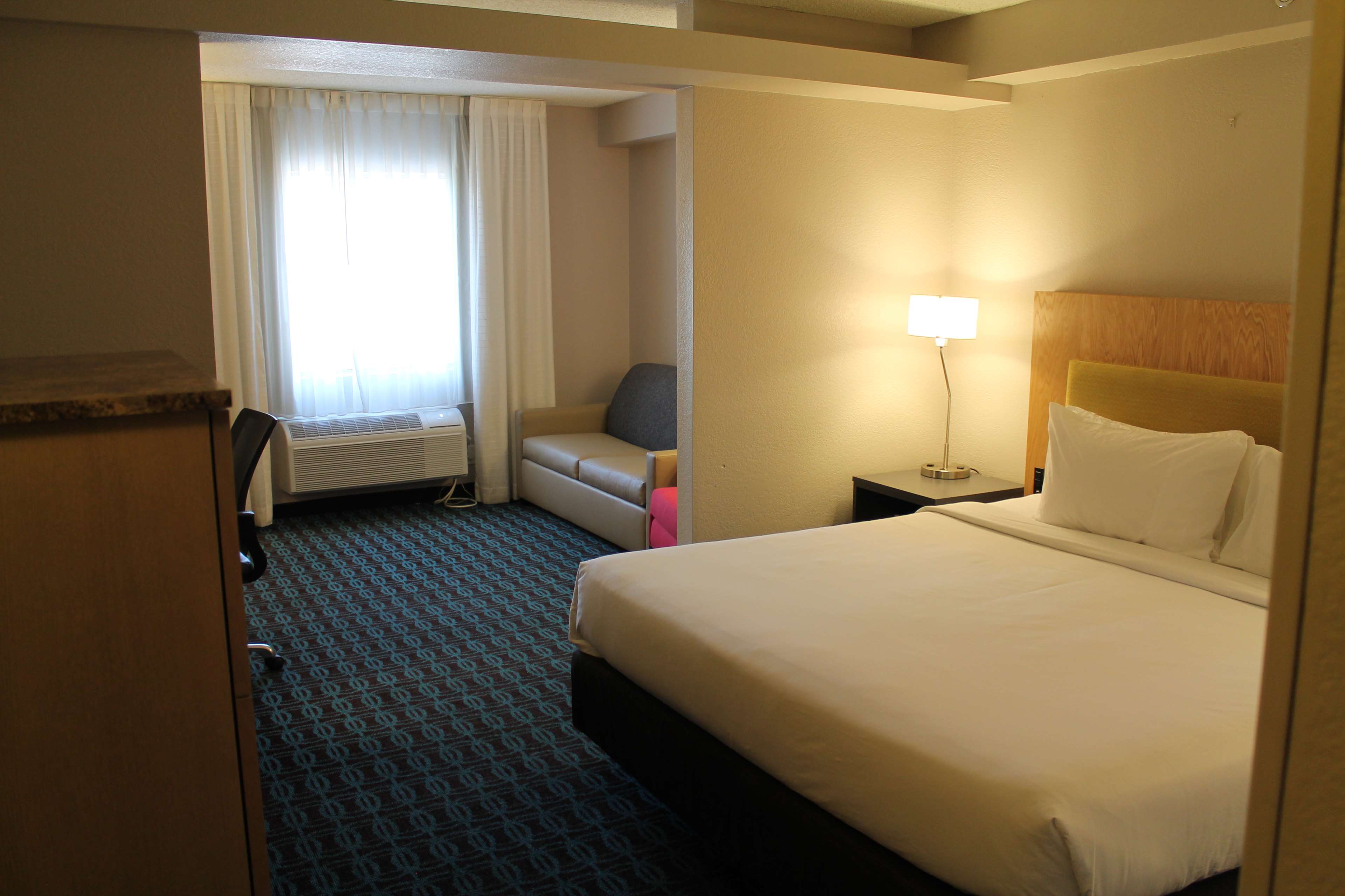 Фото Country Inn & Suites by Radisson, Chandler, Az