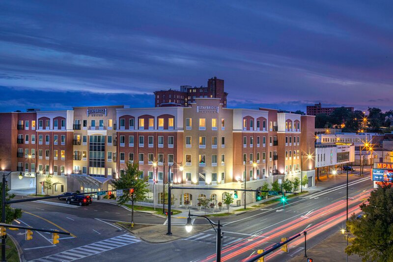 Гостиница Staybridge Suites Montgomery - Downtown, an Ihg Hotel в Монтгомери