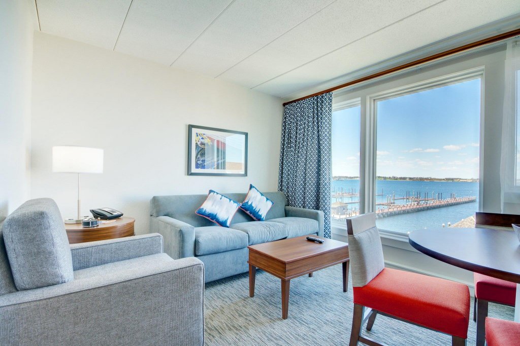 Фото Wyndham VR Inn On The Harbor