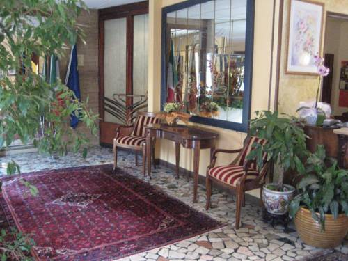 Фото Domus Hotel Adele