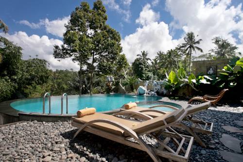 Фото Pondok Sebatu Villa