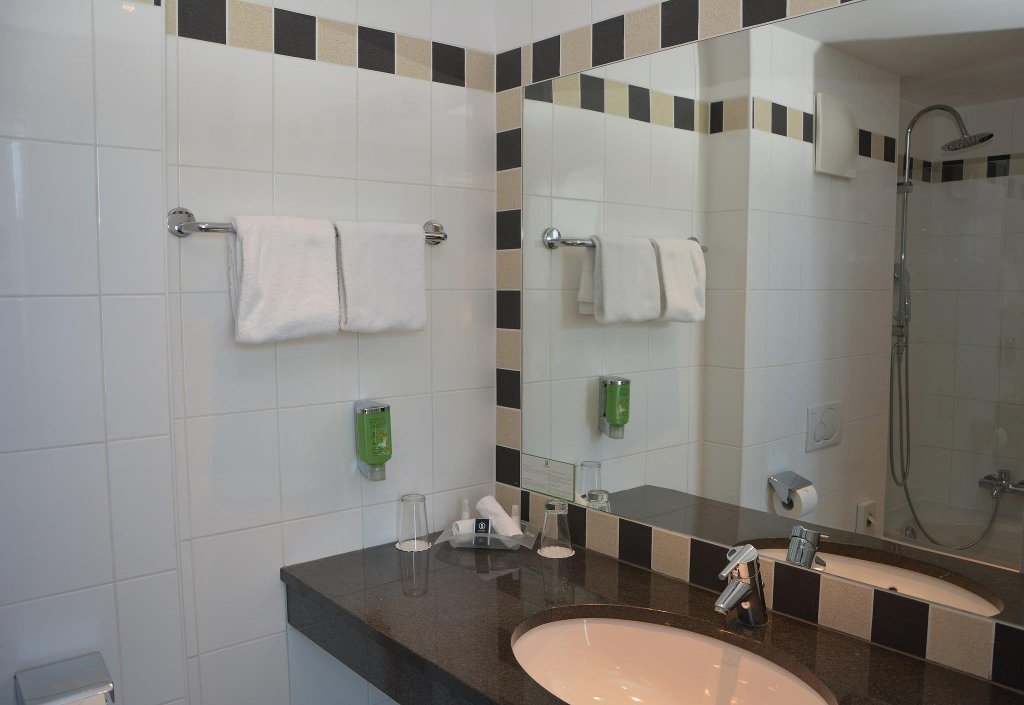 Фото Holiday Inn Salzburg City, an Ihg Hotel