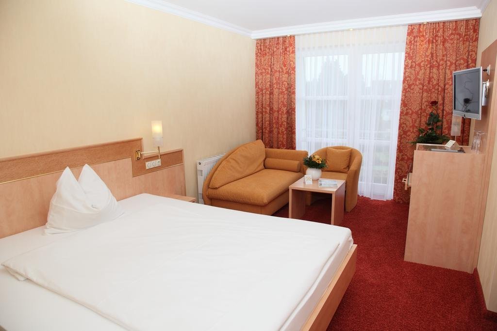 Фото Hotel an der Linah garni