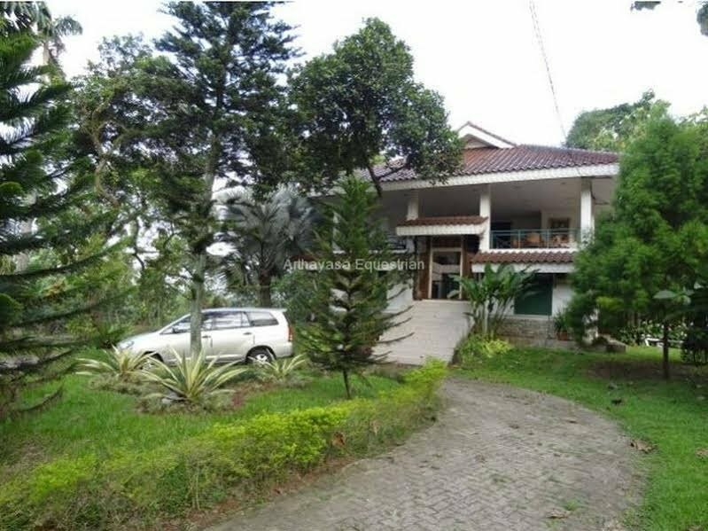 Hotel Arthayasa Guest House, Depok, photo