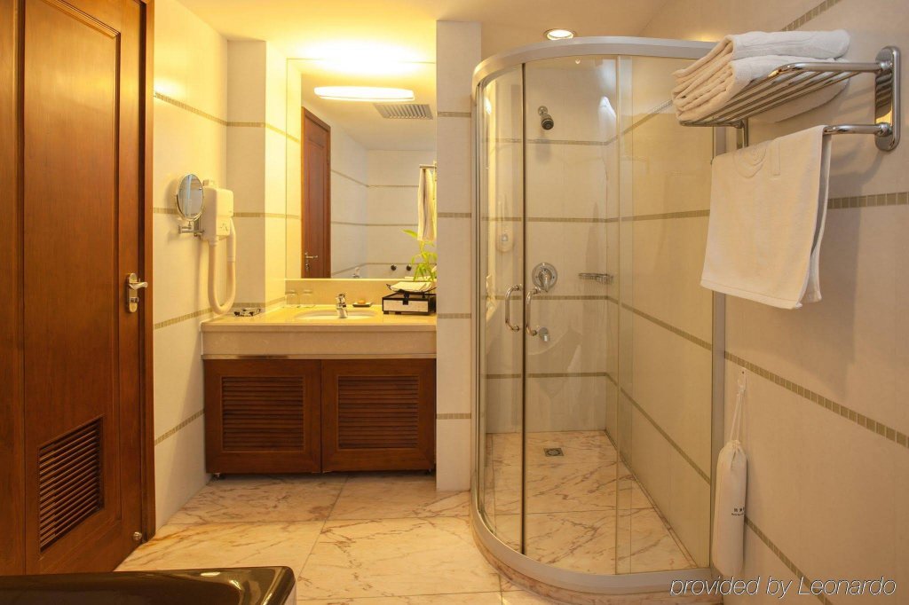 Фото Shanghai Olympic Hotel