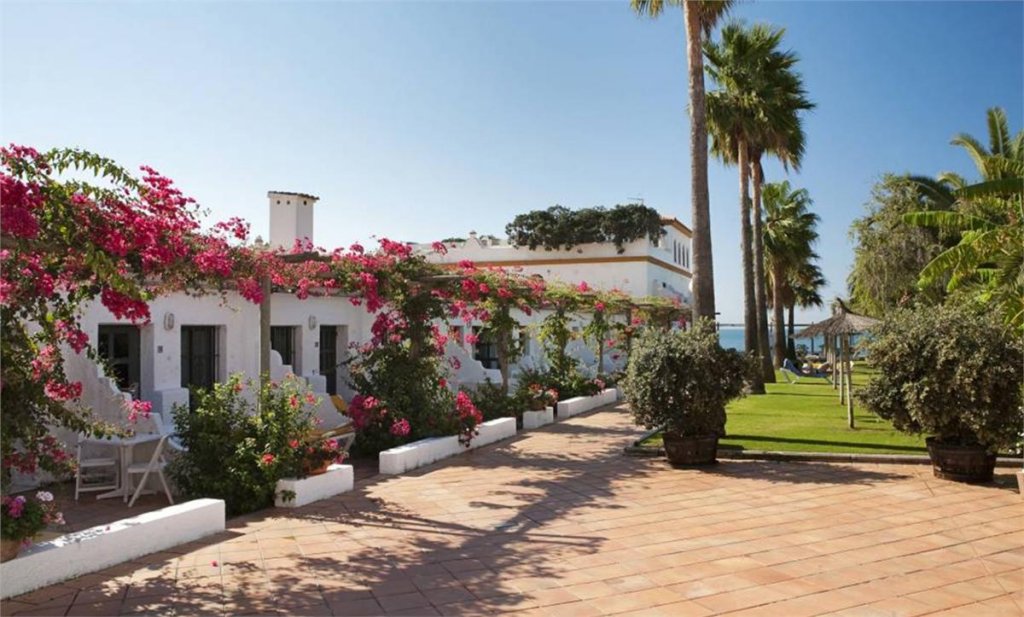 Фото Playa De La Luz Hotel
