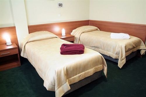 Фото Hotel Lav Vukovar