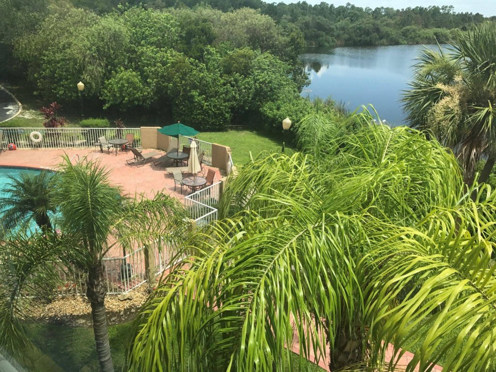 Фото Holiday Inn Express & Suites Port Charlotte, an Ihg Hotel