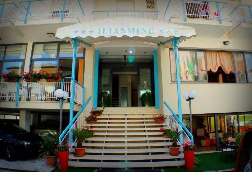 Фото Hotel Jasmine