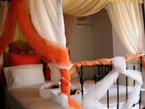 Фото Virginia Hotel