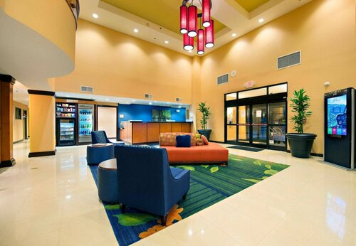 Гостиница Fairfield Inn & Suites by Marriott Charleston Airport/Conven в Норт-Чарлстоне