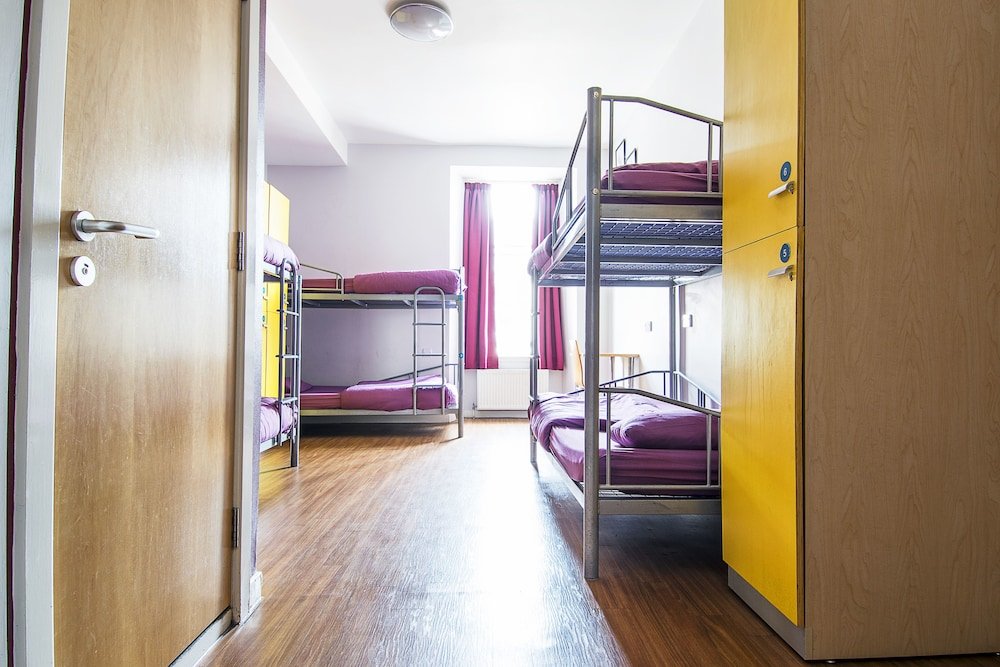 Фото a&o Edinburgh City