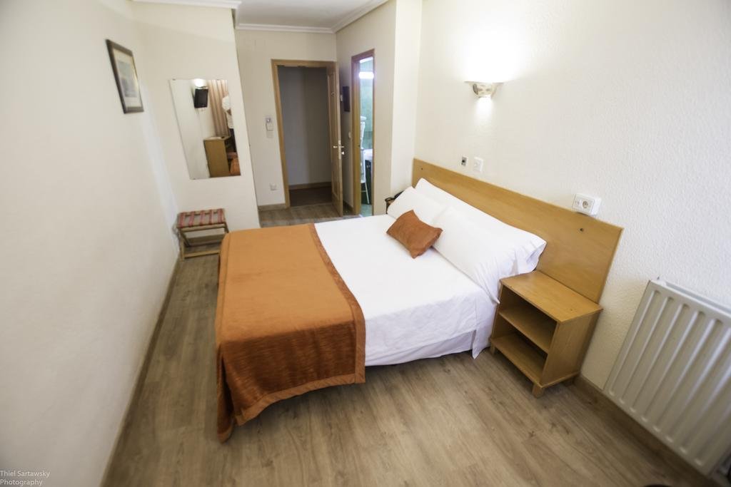Фото Hotel Colon 27