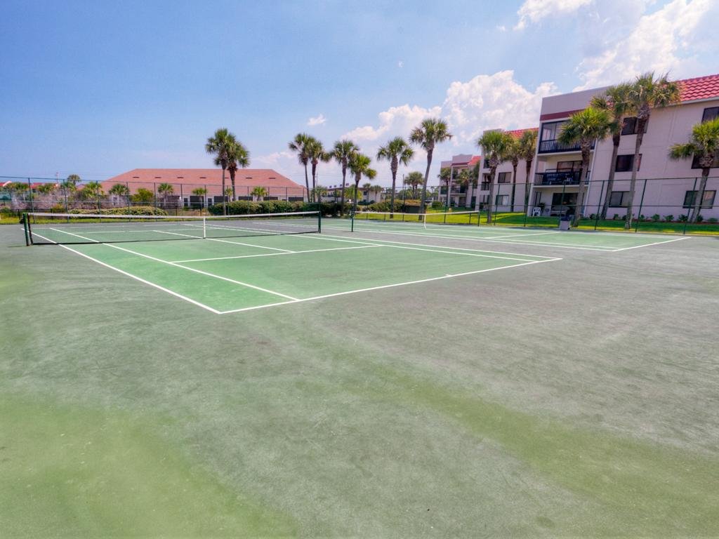 Фото Pet Friendly, 2 Bedroom, 2 Bath - Ocean Village Club P19