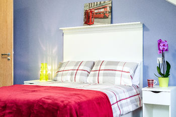 Фото Destiny Student - Shrubhill