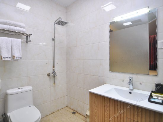 Фото Jinye Business Hotel