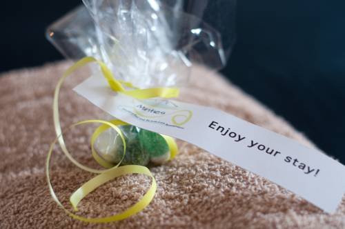 Фото Minties, Floating Bed EN Breakfast