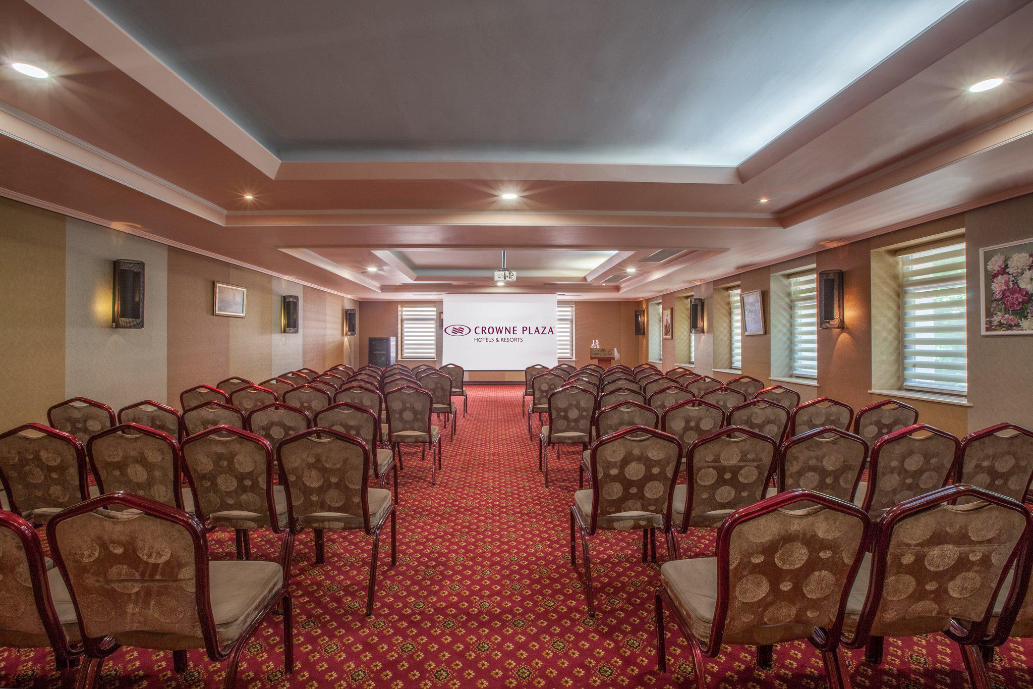 Фото Crowne Plaza Minsk