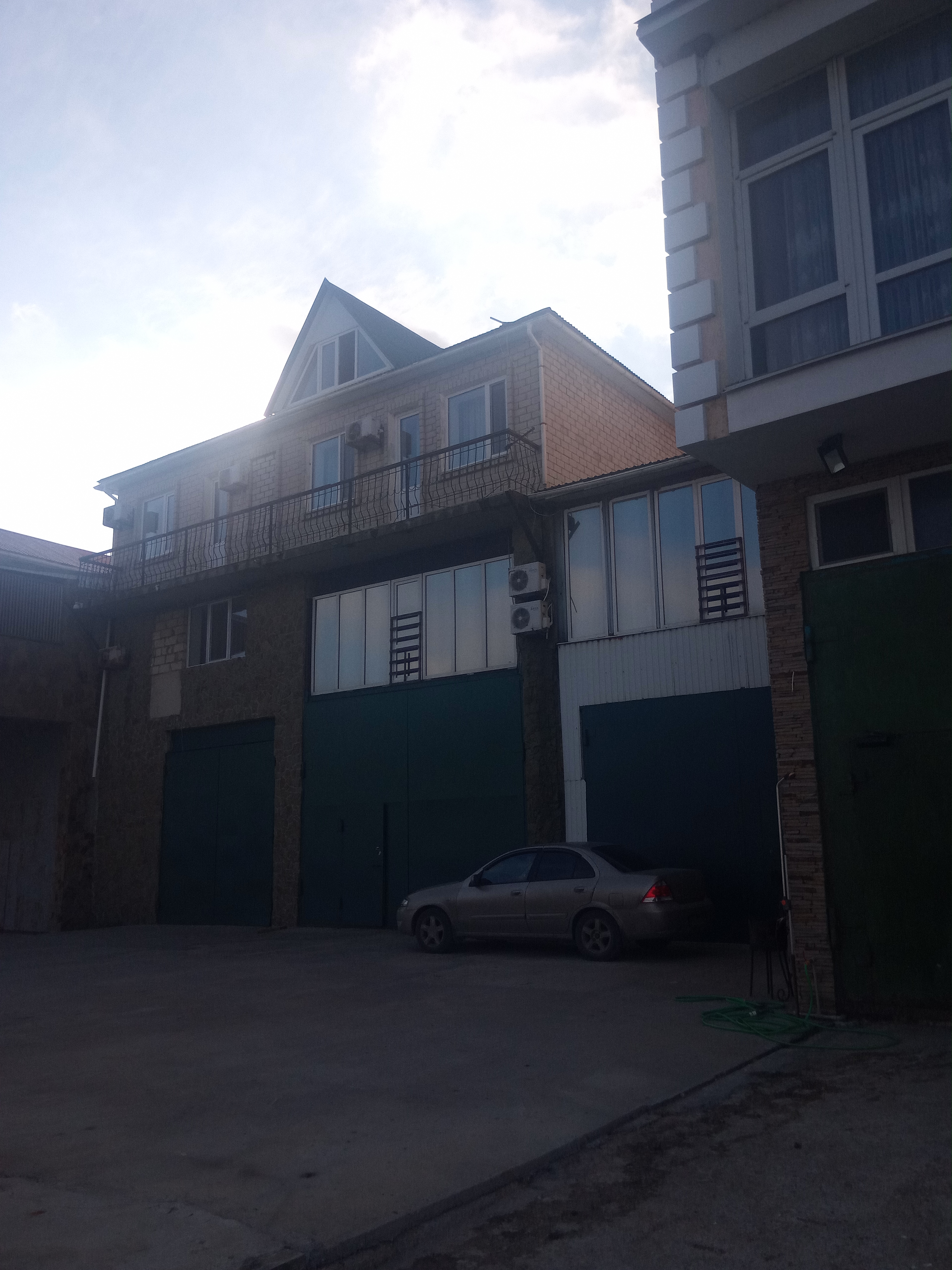 Фото Эллинг