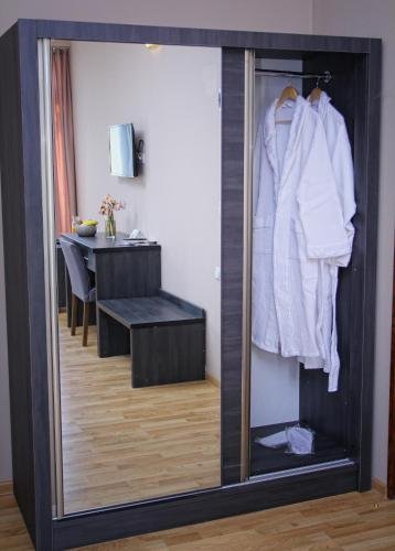 Фото Hotel Rogalux