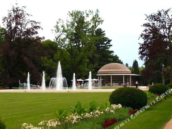 Фото отеля 2