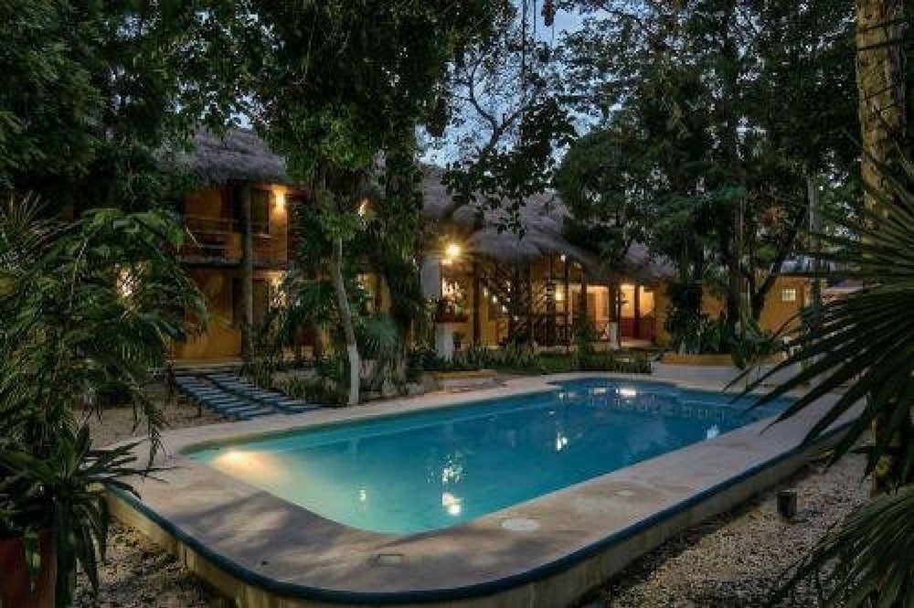 Фото Esduma Iguanas Hotel Playa del Carmen