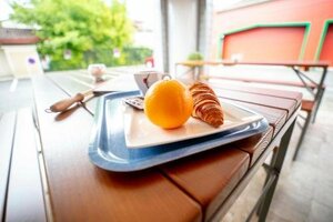 Гостиница Ostal Hotel Pau Universite