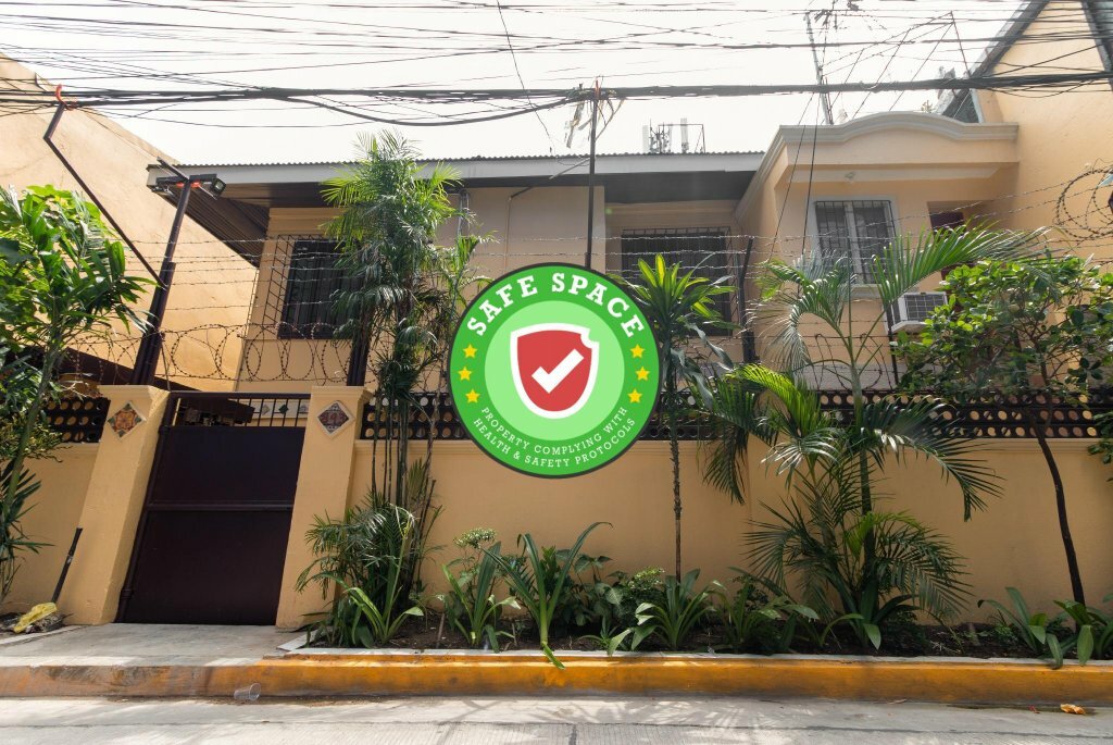 Hotel RedDoorz near Pnr Espana Station, Manila, photo