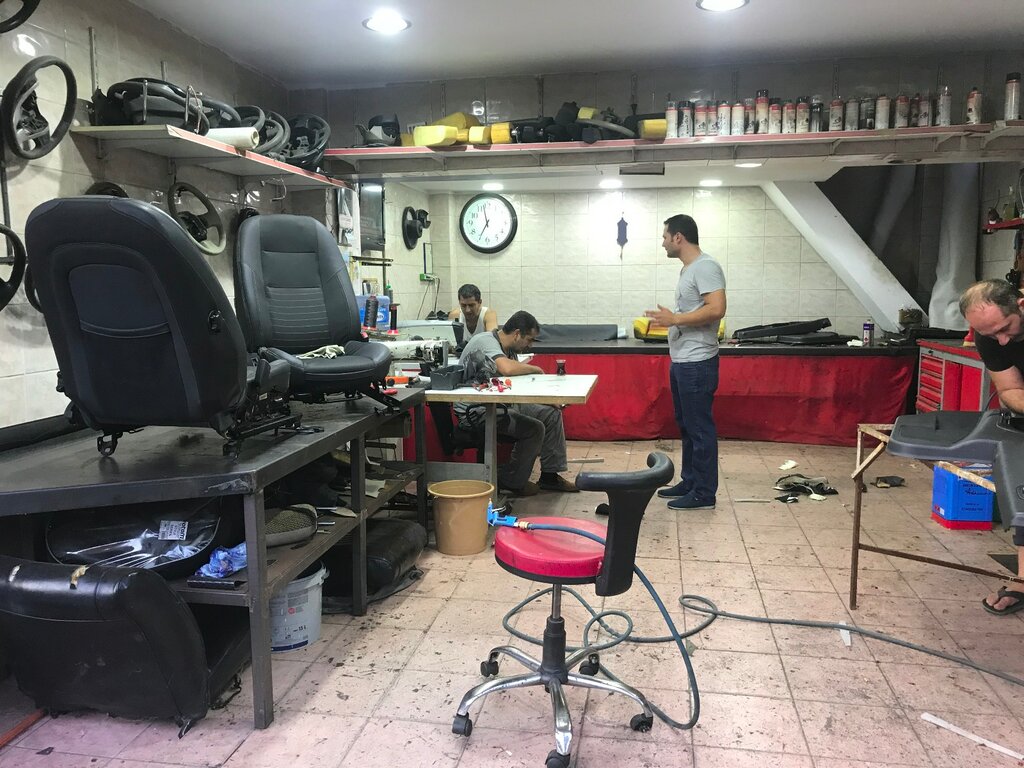 استوديو السيارات Reyhanlyi Brothers Auto Upholstery ، اسطنبول، صورة