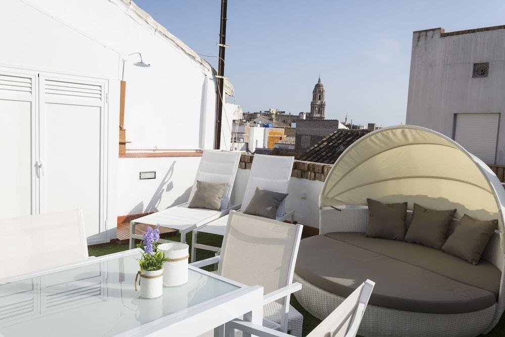 Фото Living4malaga Atico Cervantes