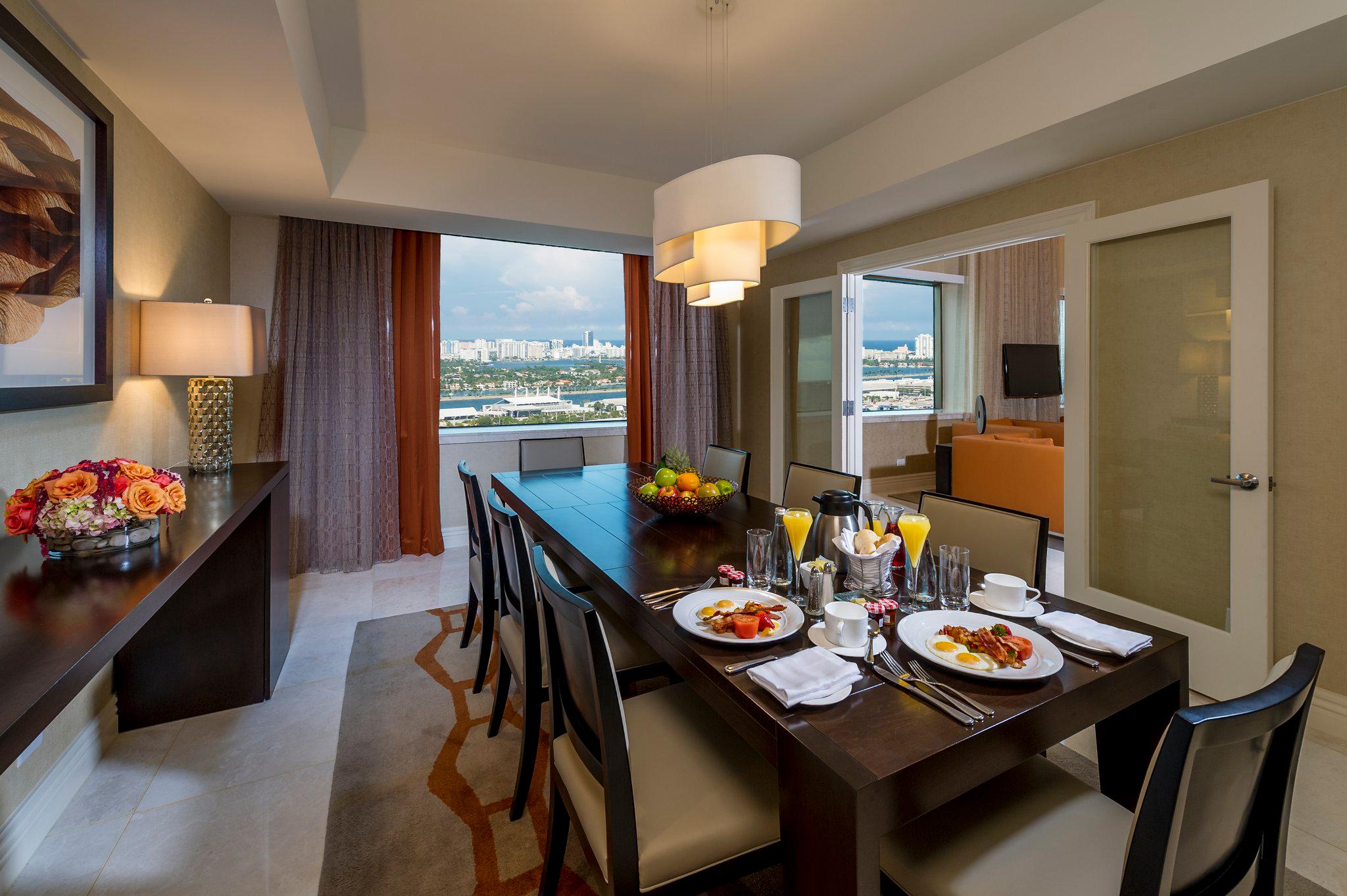 Фото InterContinental Miami, an Ihg Hotel