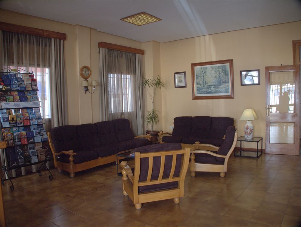 Фото Hotel Tres Jotas