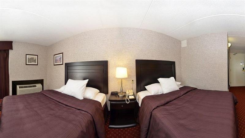 Фото Hampton Inn St Catharines Niagara