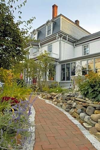 Гостиница Hartstone Inn & Hideaway в Штате Мэн