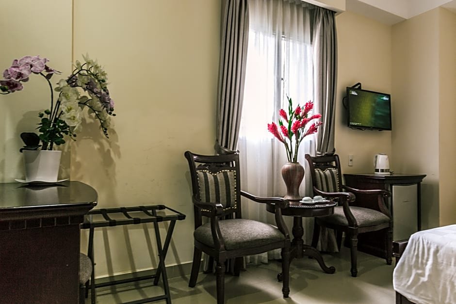 Фото Ambassador Hotel Saigon