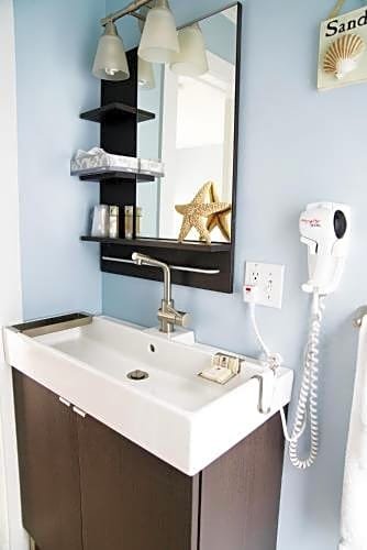 Фото Inn on the Beach