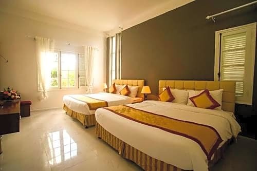 Фото La Sapinette Hotel Dalat