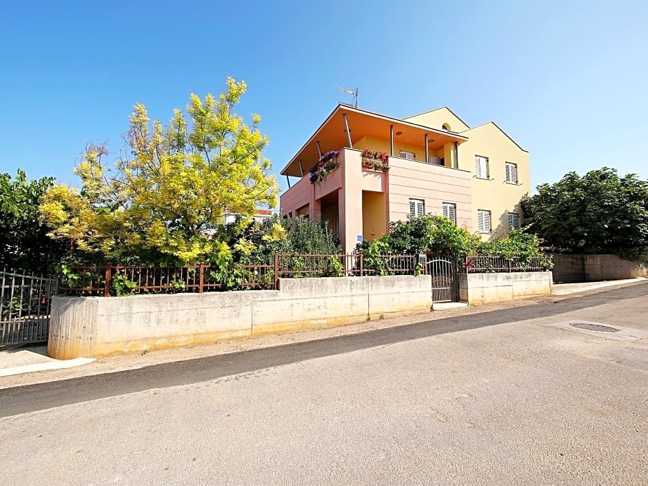 Фото Apartment Ema