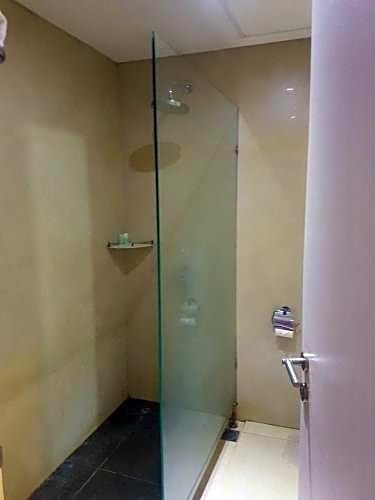 Фото Dragon Inn Kemayoran