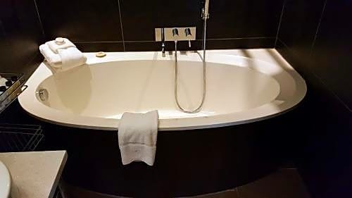 Фото Hôtel Sainte-Anne