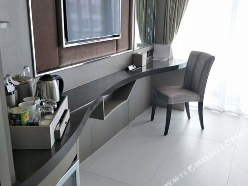 Апартаменты Centara Azure Hotel Pattaya в Паттайе