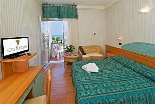 Гостиница Hotel President Cattolica в Каттолике