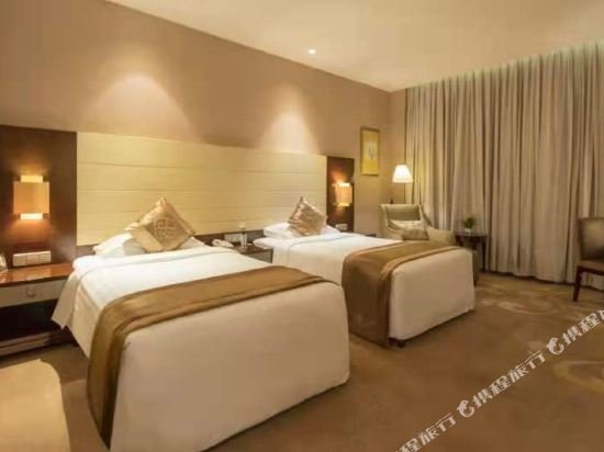 Фото Ritan Hotel Downtown Beijing