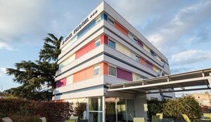 Гостиница Privilège Hôtel & Apparts Eurociel Centre Comédie