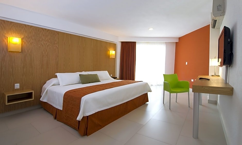 Фото Отель Adhara Express