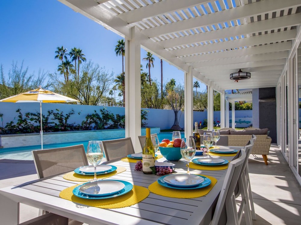 Фото Funtopia in the Canyons Holiday home 3