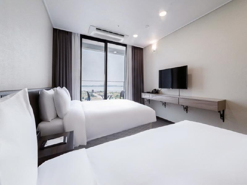 Фото Incheon Rivieraverium Hotel