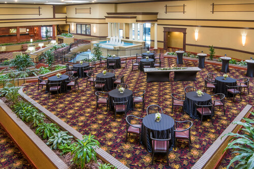 Гостиница Holiday Inn Hotel & Suites Cincinnati - Eastgate, an Ihg Hotel