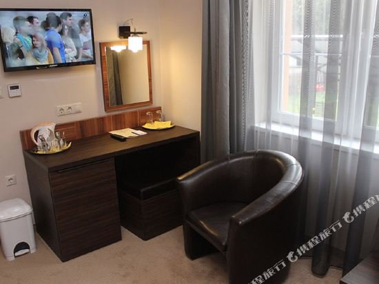 Фото Levay Villa Hotel